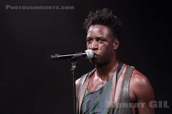 SAUL WILLIAMS - 2011-11-03 - PARIS - La Cigale - 